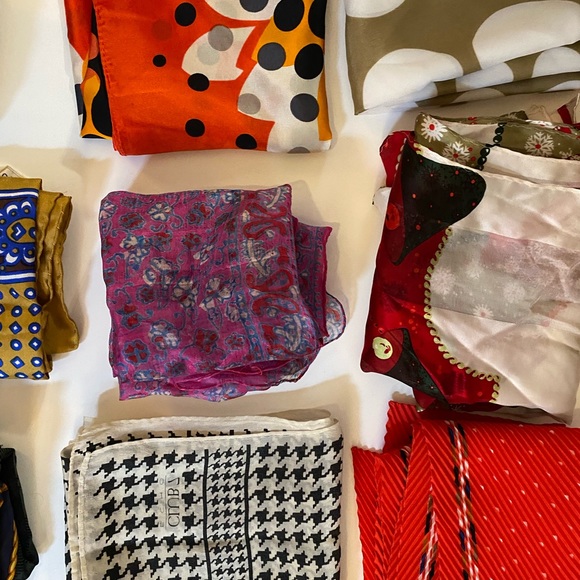 Lot of 16 vintage scarves - Picture 3 of 6